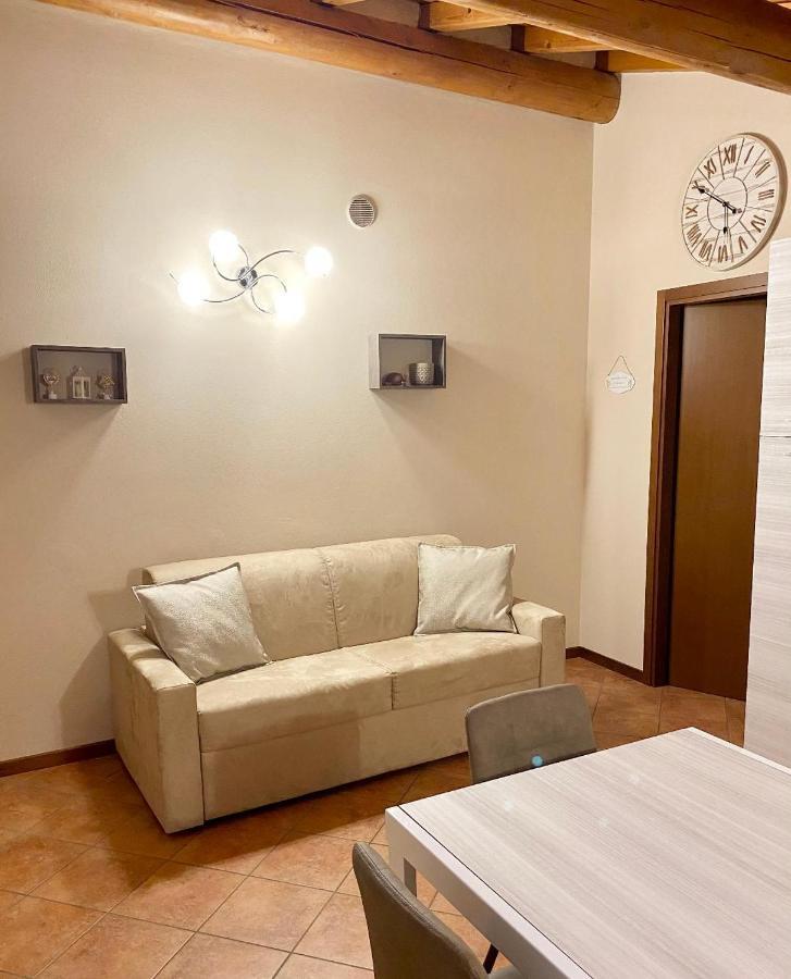 Casa Vacanze Raggio Di Sole Apartment Valeggio sul Mincio Bagian luar foto
