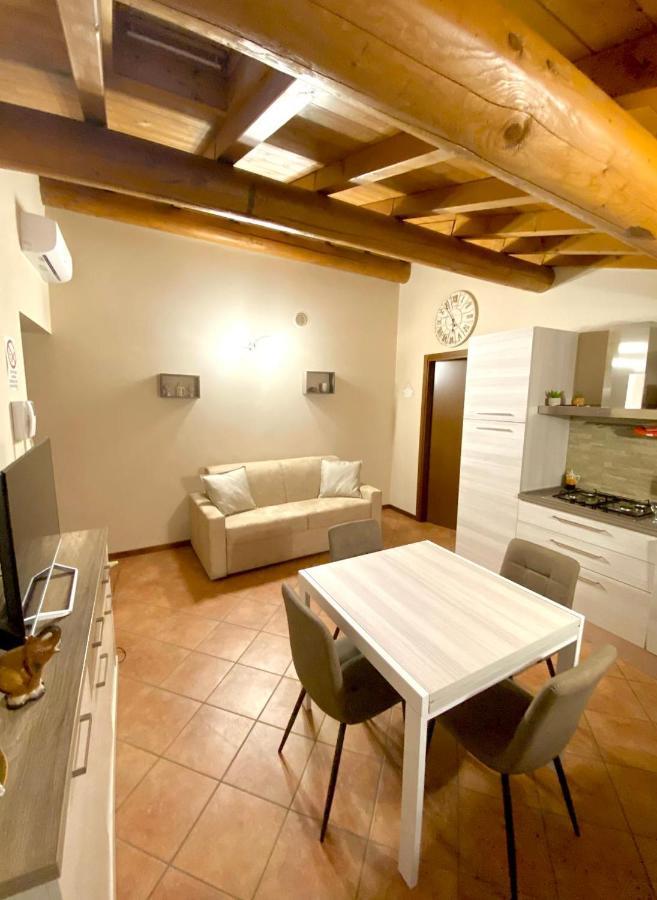 Casa Vacanze Raggio Di Sole Apartment Valeggio sul Mincio Bagian luar foto